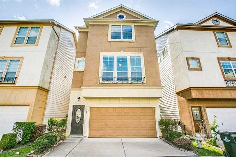 10730 Clearview Villa Place Houston, TX 77025
