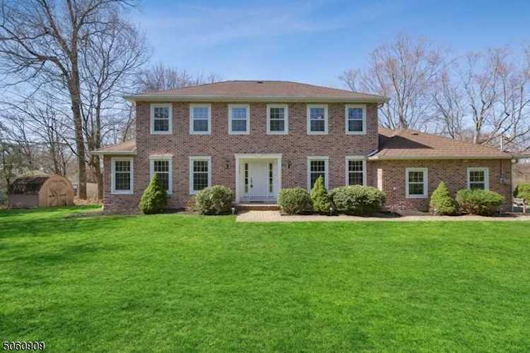 319 Roseland Ave Essex Fells Twp., NJ 07021