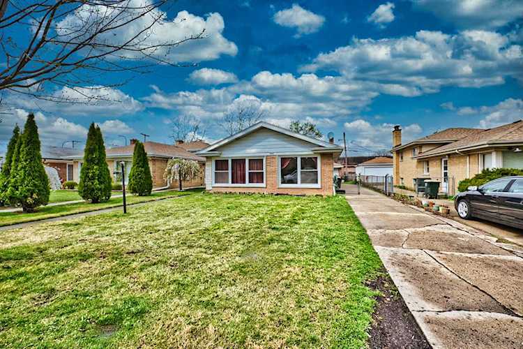 3942 W Fitch Ave Lincolnwood, IL 60712
