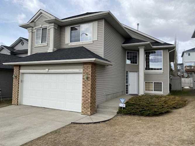 133 Arbour Crest Rd NW Calgary, AB T3G 4L4