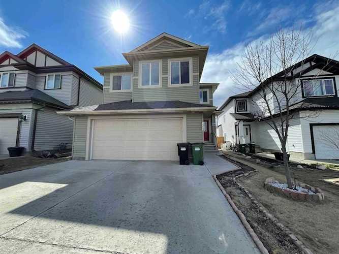 1223 37A Avenue Edmonton, AB T6T 0G3
