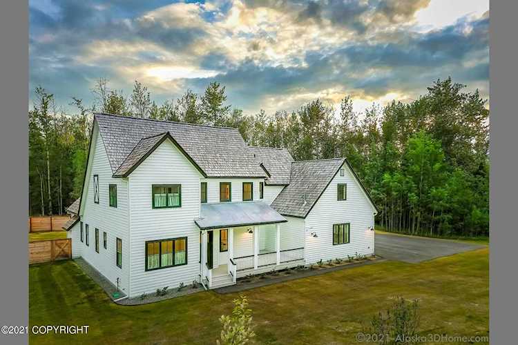 2755 S Sky Ranch Loop Palmer, AK 99645