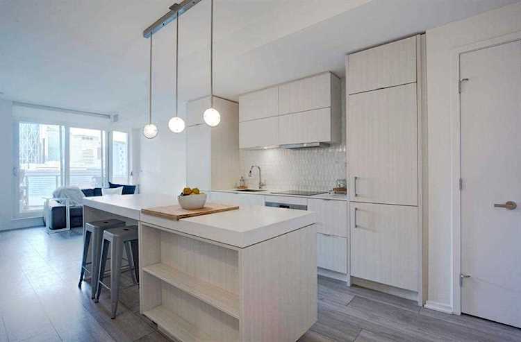 615 6 Ave SE #701 Calgary, AB T2G 1S2