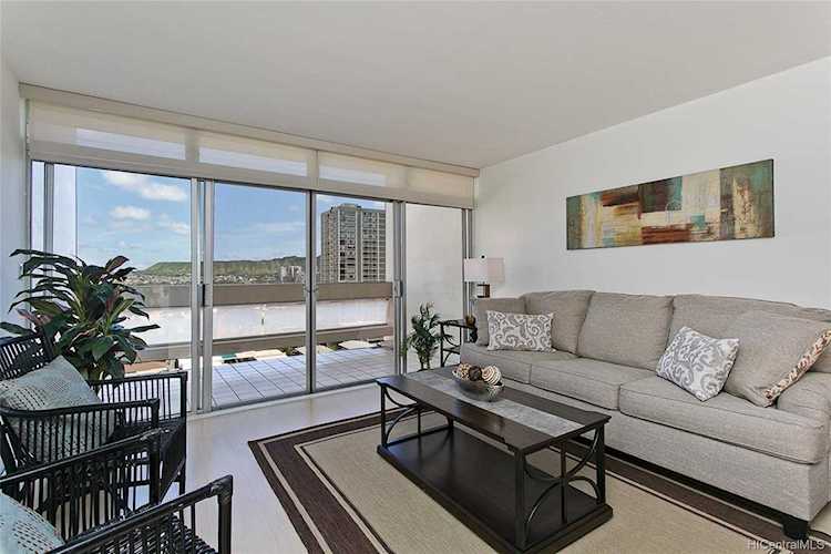 500 University Avenue #1428 Honolulu, HI 96826 | MLS 202108868 Photo 1