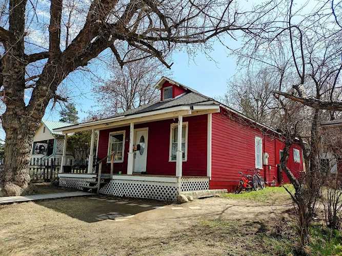 240 E 6th St Eureka, MT 59917