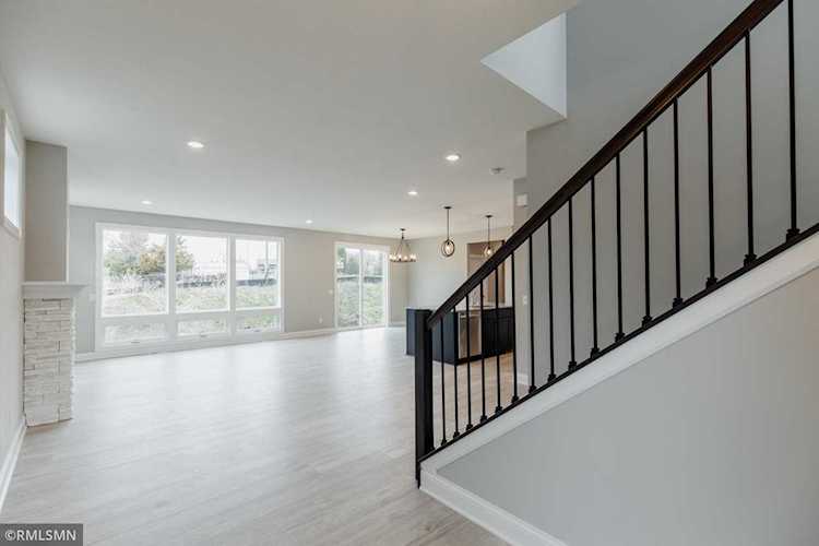 1831 Fallbrooke Drive Hastings, MN 55033