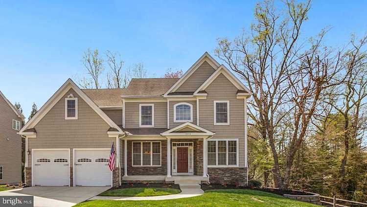 1808 Chaneys Grant Ct Crofton, MD 21114