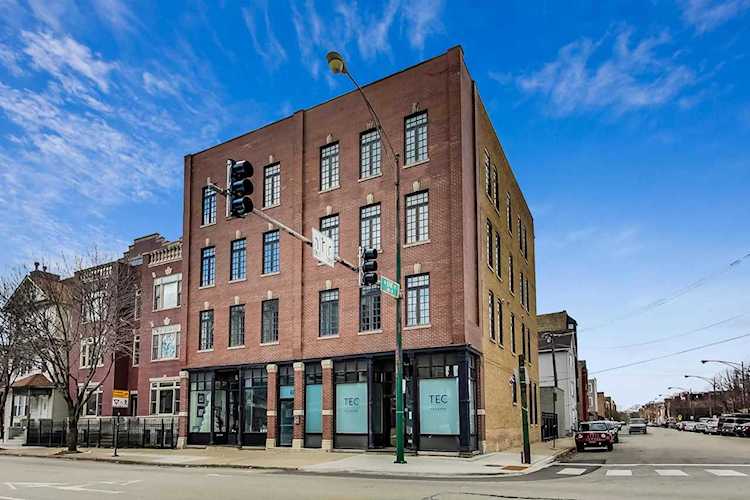 636 N Racine Ave #4N Chicago, IL 60642