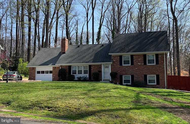 5105 Kingston Dr Annandale, VA 22003 | MLS ® VAFX1191032 Photo 1