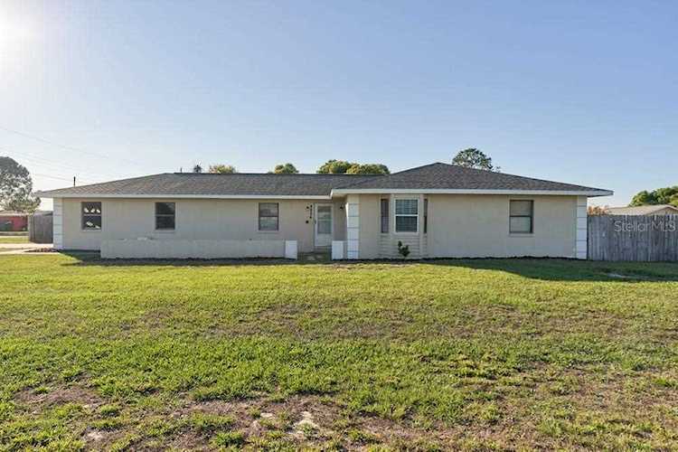 4824 Washington St Lake Wales, FL 33859