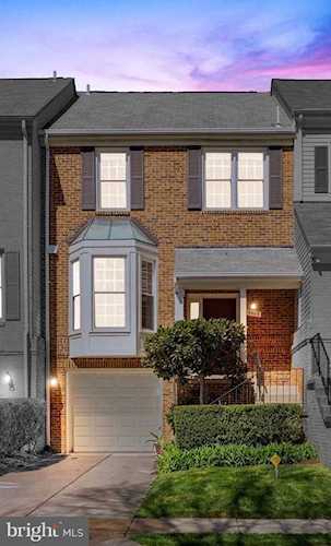 9408 William Kirk Ln Burke, VA 22015