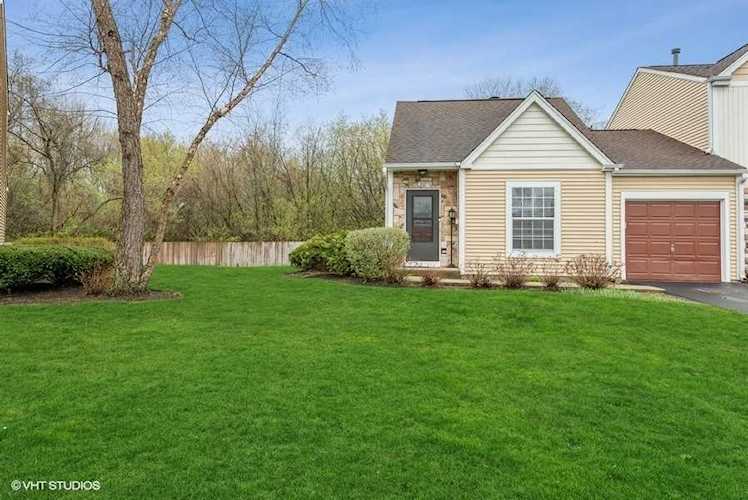 2027 Teton Parkway Algonquin, IL 60102