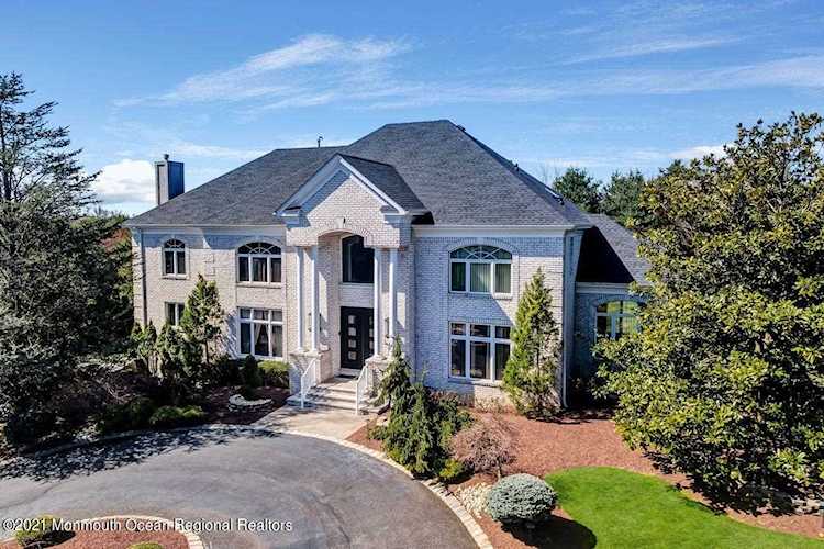 3 Montana Dr Colts Neck, NJ 07722
