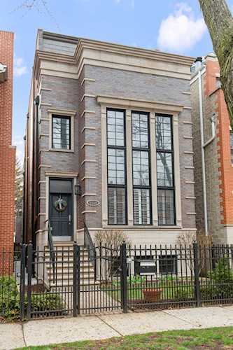 1528 W Henderson St Chicago, IL 60657