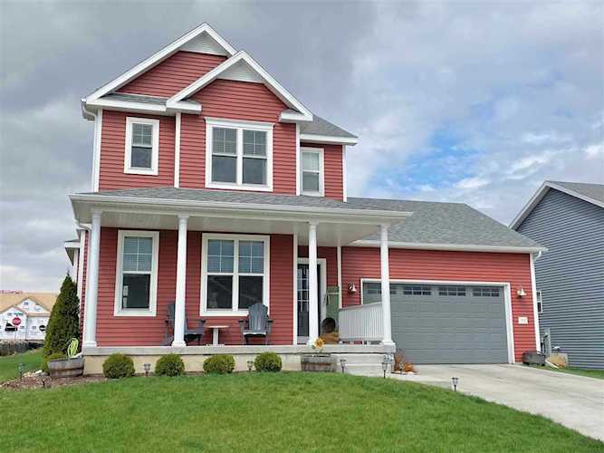 117 Crooked Tree Cir Deforest, WI 53532