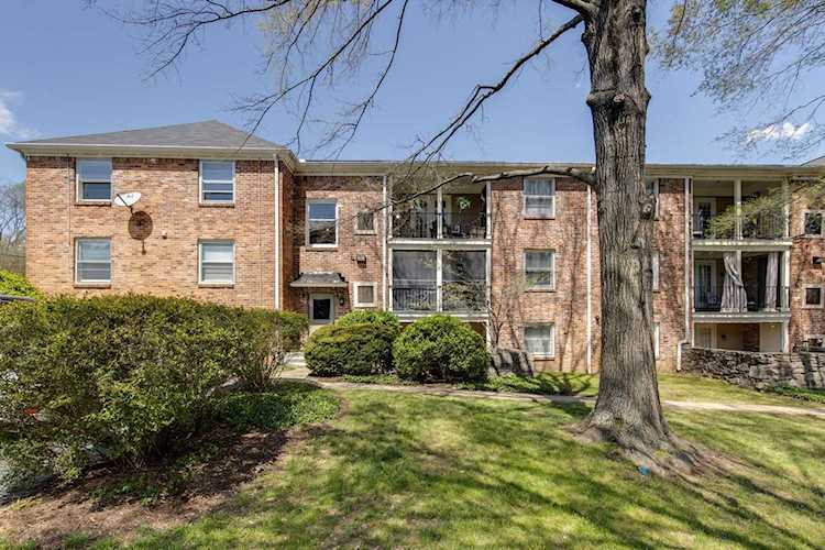 5025 Hillsboro Pike Nashville, TN 37215