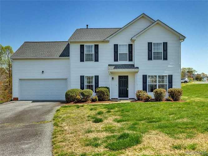 2619 Duxton Ct Chester, VA 23831