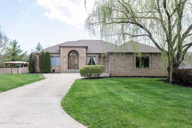 5303 Meadow Stream Way Crestwood, KY 40014