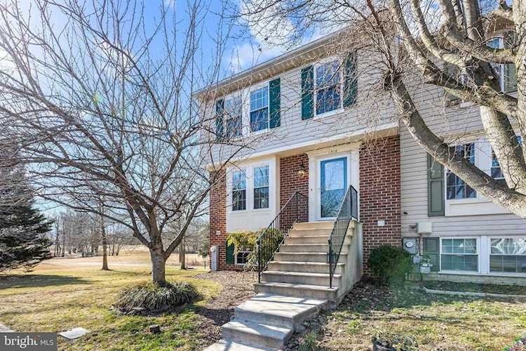 1514 Falstone Ln Crofton, MD 21114