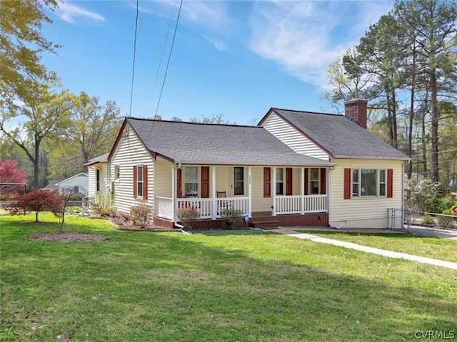 2909 Tipton St South Chesterfield, VA 23834