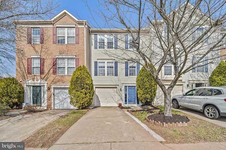 14506 Pittman Ct Centreville, VA 20121 | MLS ® VAFX1192340 Photo 1