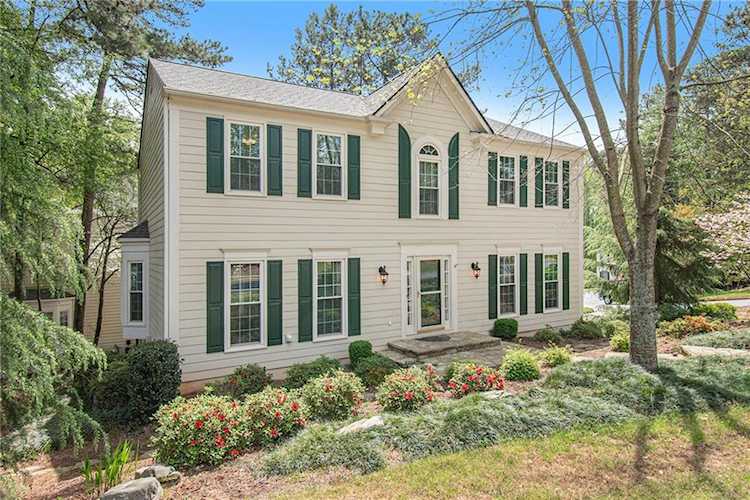 500 Nottingham Ct Alpharetta, GA 30005