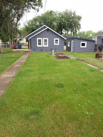 1229 Ross St SE Medicine Hat, AB T1A 0