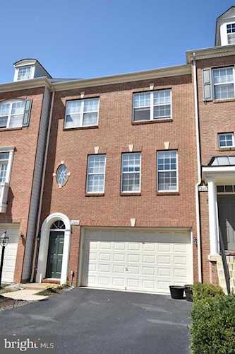 12604 Buckleys Gate Dr Fairfax, VA 22030 | MLS ® VAFX1191092 Photo 1