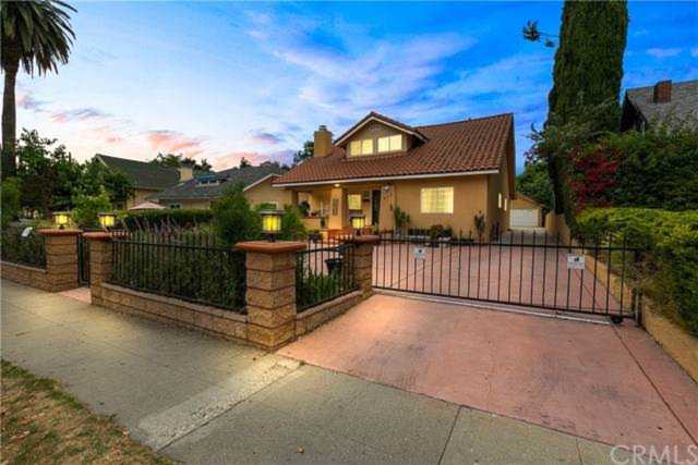895 N Los Robles Ave Pasadena, CA 91104