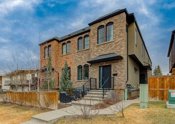 58 34 Ave SW #2 Calgary, AB T2S 2Z1