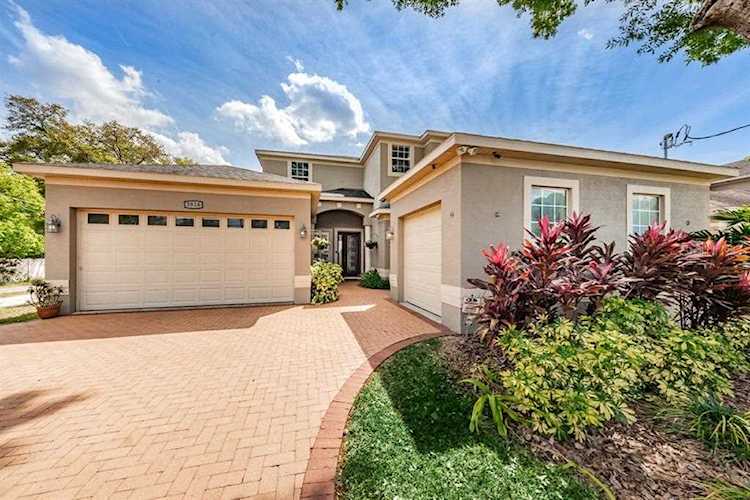 3916 Hudson Ln Tampa, FL 33618