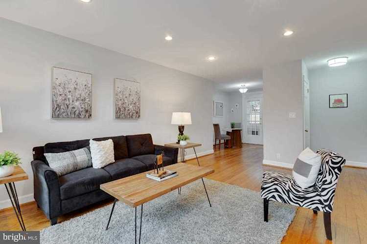4629 31st Rd S #A1 Arlington, VA 22206 | MLS ® VAAR178576 Photo 1
