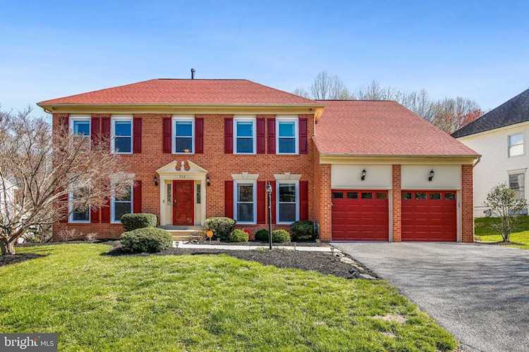 715 Brandon Green Dr Silver Spring, MD 20904