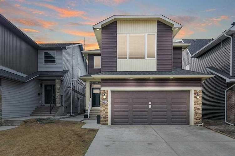 33 Savanna Green NE Calgary, AB T3J 0V8