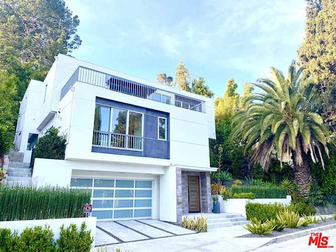 6607 Cahuenga Terrace Los Angeles, CA 90068