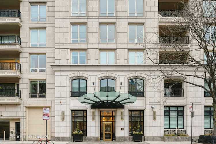 840 N Lake Shore Dr #1802 Chicago, IL 60611