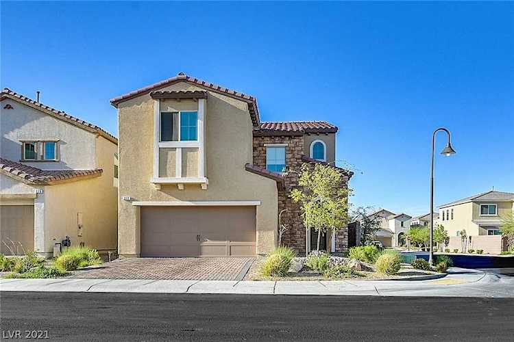 272 Finsbury Ct Las Vegas, NV 89148