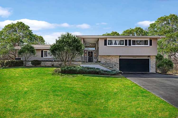 2040 Suffork Rd Northfield, IL 60093