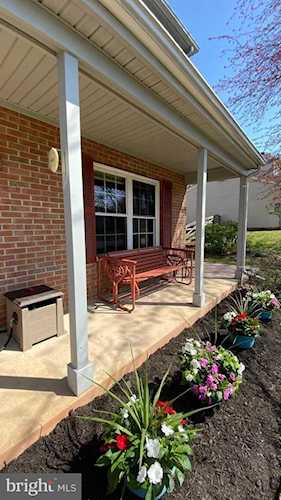13516 Coates Ln Herndon, VA 20171 | MLS ® VAFX1191386 Photo 1