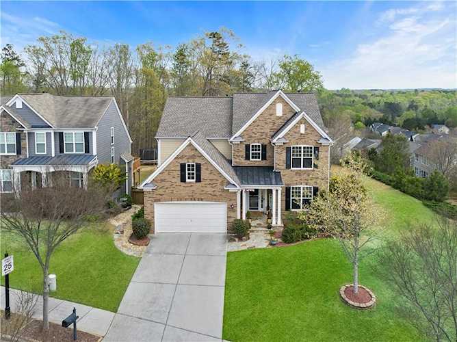 913 Idlewood Dr Canton, GA 30115