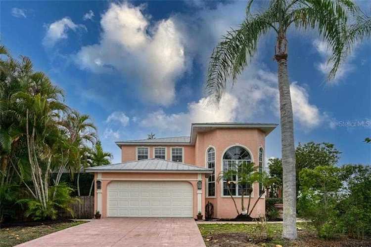 4420 Yacht Club Dr Venice, FL 34293