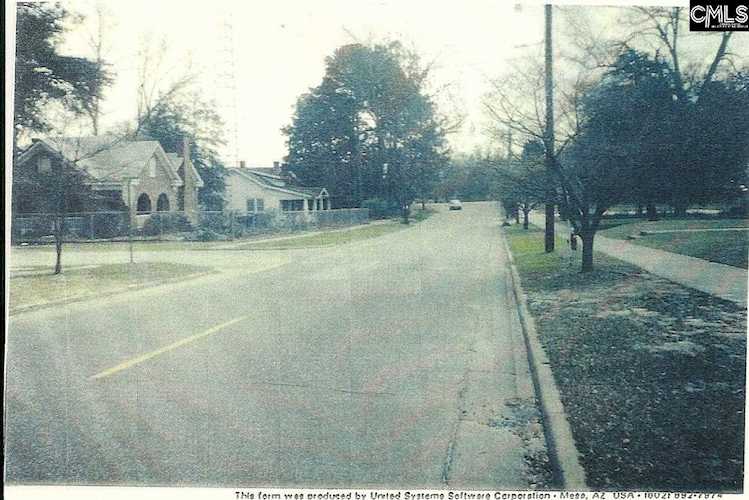 110 N Oak St Batesburg, SC 29006