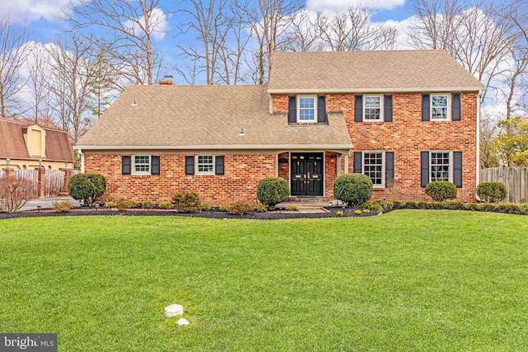 9335 Boothe St Alexandria, VA 22309