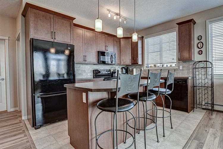 406 Cranberry Park SE #402 Calgary, AB T3M 1Y9