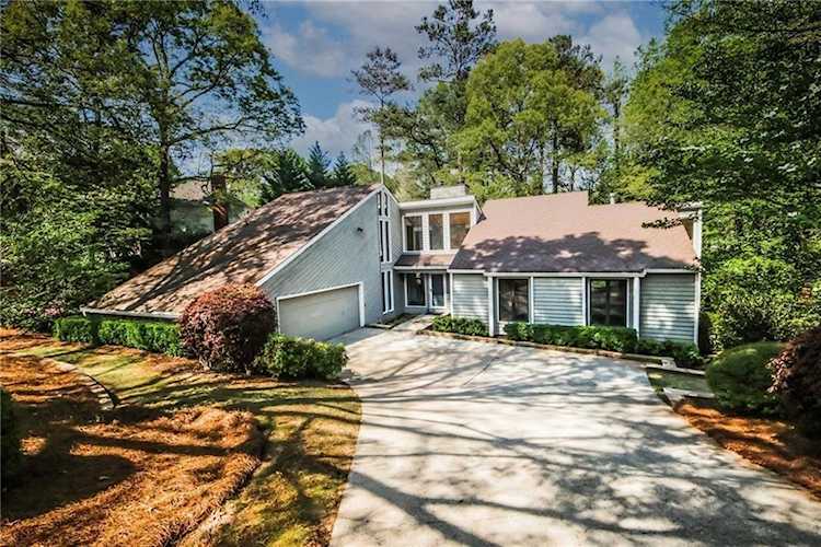 440 Dogleg Ct Roswell, GA 30076