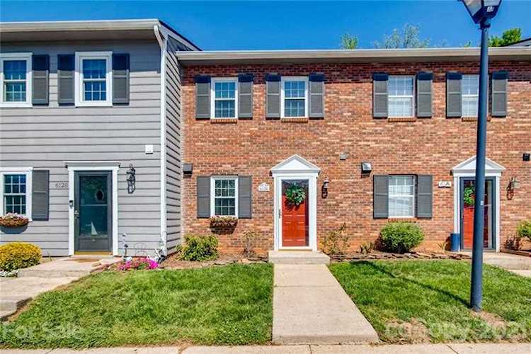 6126 Heath Ridge Ct Charlotte, NC 28210