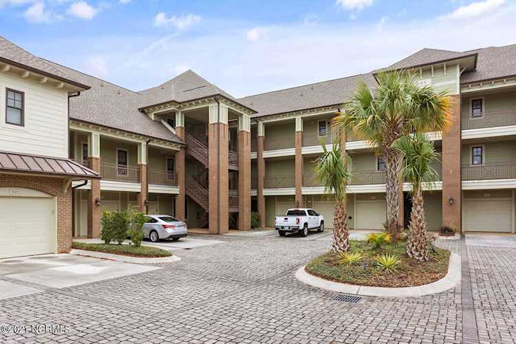 648 Village Park Drive Wilmington, NC 28405