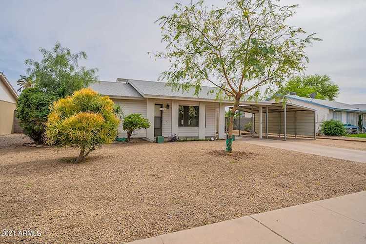 2101 W Garden Drive Tempe, AZ 85282 | MLS 6221760 Photo 1