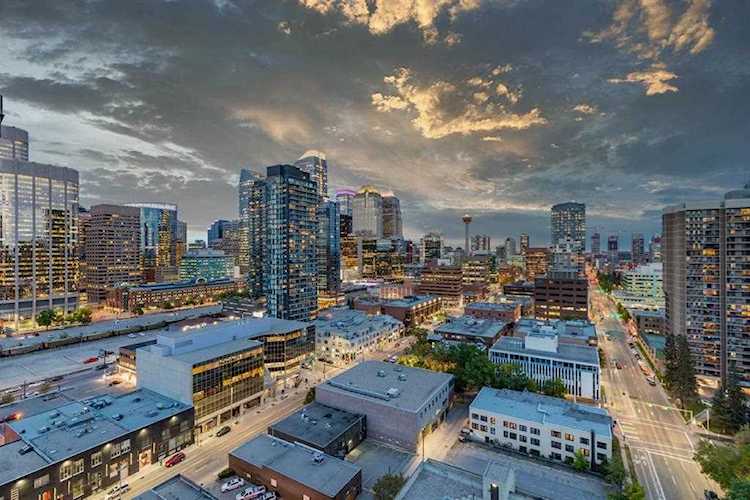 788 12 Ave SW #1801 Calgary, AB T2R 0H1