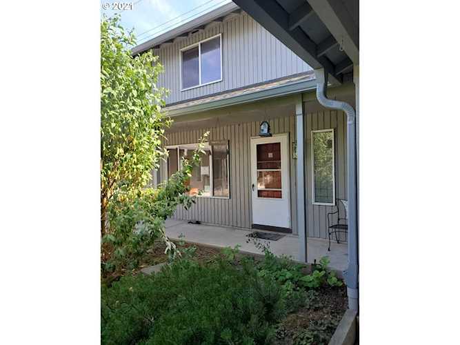 5304 NE 84th Loop #13 Vancouver, WA 98662